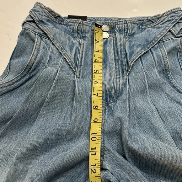 BLANK NYC Steal The Show Jeans - Picture 8 of 13